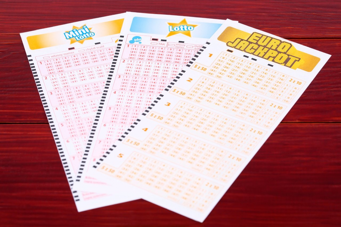 Wyniki LOTTO 26.11.2025: Sprawdź liczby losowania Mini Lotto, Multi Multi i innych gier
