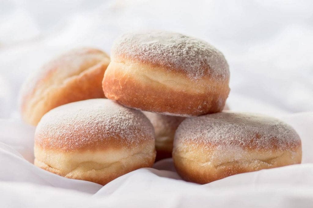 Tłusty czwartek 2026: ile kosztują pączki i dlaczego ceny rosną