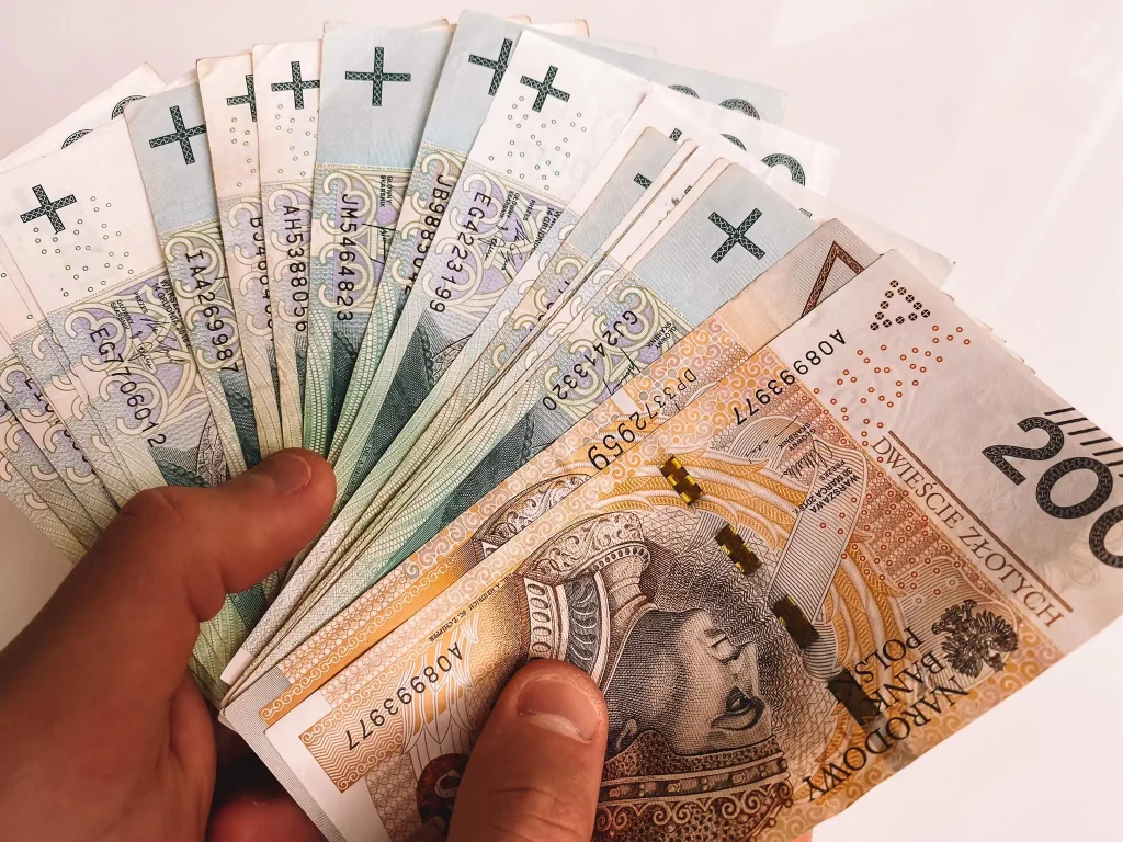 200 tys. zł za dziecko? Nowa propozycja na zwiększenie liczby urodzeń w Polsce