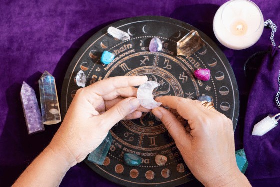 Horoskop na 27 lutego 2026 dla wszystkich znaków zodiaku – miłość, praca i finanse