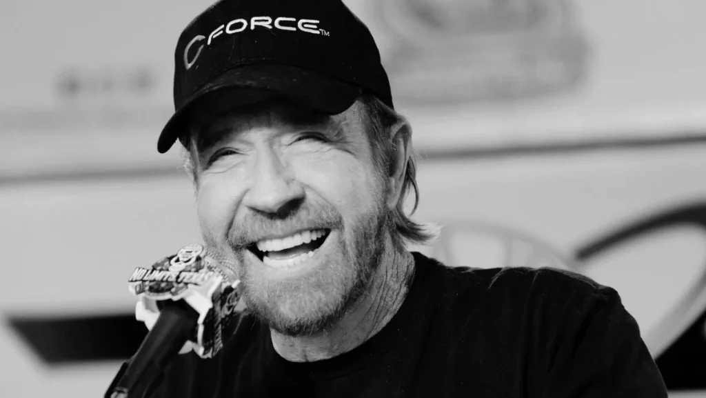 Chuck Norris nie żyje: wiek, przyczyna śmierci i biografia. Tak wyglądała kariera gwiazdy „Strażnika Teksasu”
