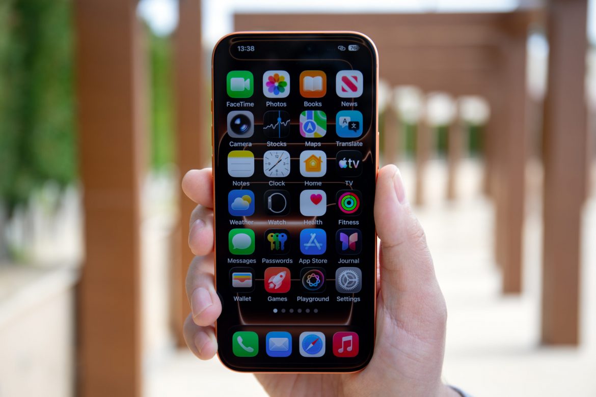 Apple wypuszcza iOS 26.4 – dlaczego Polska dostała okrojoną wersję