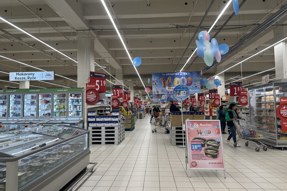 Niedziela handlowa czy nie? Polacy masowo sprawdzają sklepy otwarte 10 maja 2026