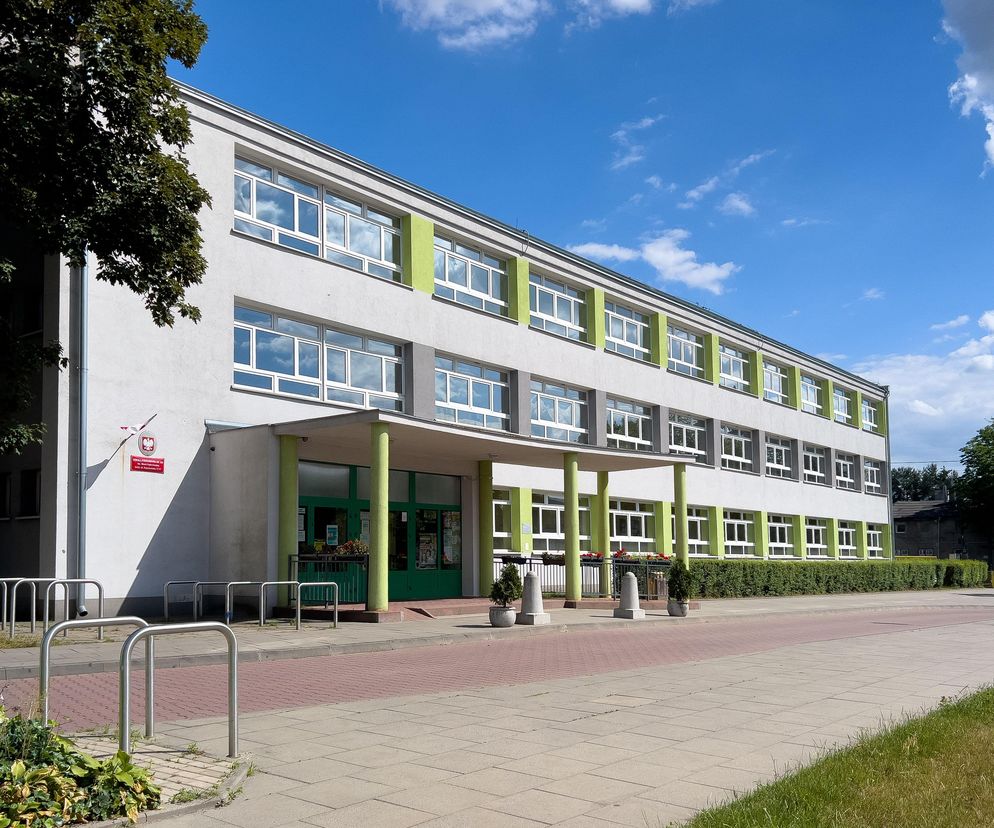 Wakacje 2026 rozpoczną się wcześniej. Rodzice planują urlopy