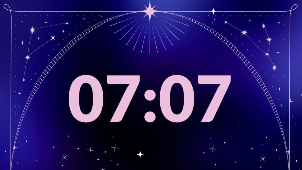 07:07 na zegarze — co oznacza ta lustrzana godzina w numerologii i przesłaniu aniołów