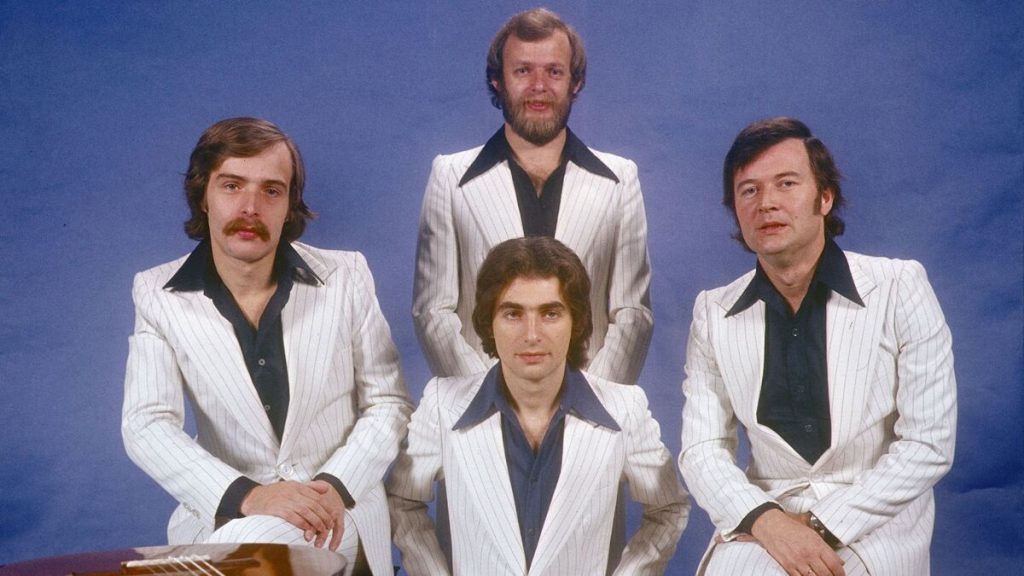 Czerwone Gitary — top 10 najsłynniejszych, ponadczasowych utworów